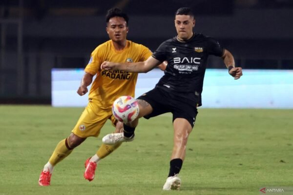 Alexis Messidoro Siap Mental Hadapi Pertandingan Melawan Persis Solo
