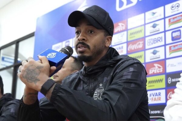 Eduardo Berkomitmen untuk Memberikan yang Terbaik Saat Persija Tandang ke Kandang PSS