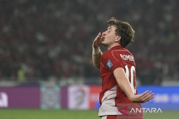Penalty Ole Romeny Memberikan Keunggulan untuk Indonesia atas China di Babak Pertama